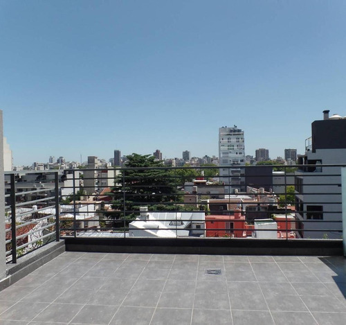 Imagen 2 de 11 de Venta Con Renta. Monoambiente Muy Luminoso Gran Balcon Tza.