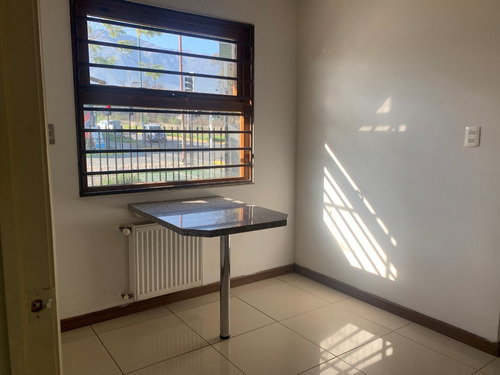 Casa Barrio Altos Del Parque Sur 3d+3b Cod. 40826