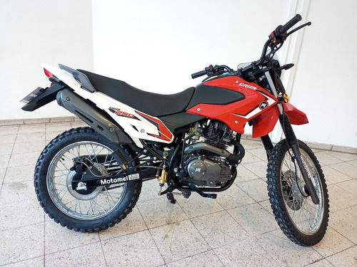 Imagen 4 de 13 de Motomel Skua 250 M 2021