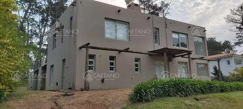 Casa En Alquiler Laguna Blanca Manantiales Punta Del Este Cuatro Dormitorios