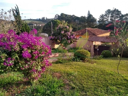 Linda Chácara À Venda Com 800m² - 1536