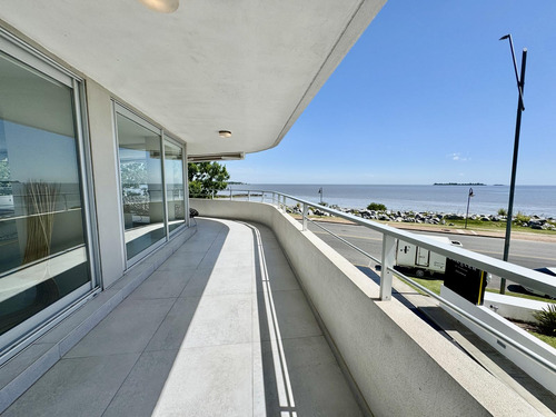 Apartamento En Venta De 2 Dormitorios Con Excelente Vista Panorámica