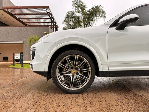 Porsche Cayenne S Platinum Edition