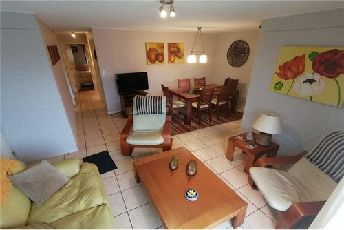 Imagen 3 de 16 de Remax Vende Casa En Centro De Pucón Los Castaños