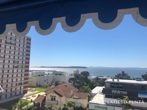 Apartamento En Península- Ref: 123
