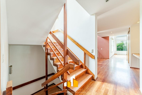 Imagen 8 de 29 de Importante Casa En Venta-lomas De La Carolina