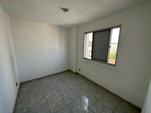 Apto De 1 Dorm. Com Garagem.