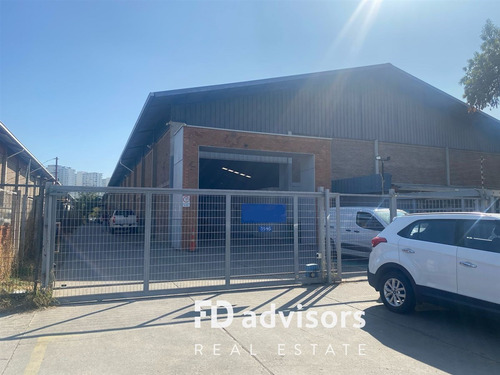 Arriendo De Bodega 1.947 M2 - Macul