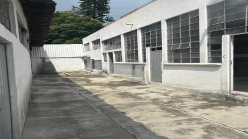 Rento Bodega Con Seguridad 24 Horas, A Media Cuadra De Calzada Ticoman