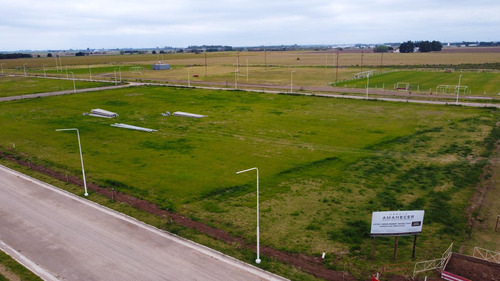 Terreno En  Barrio Residencial Arroyo Amanecer