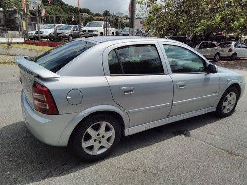 Imagem 3 de 9 de Chevrolet Astra 2.0 Mpfi Advantage 8v Flex 4p Manual