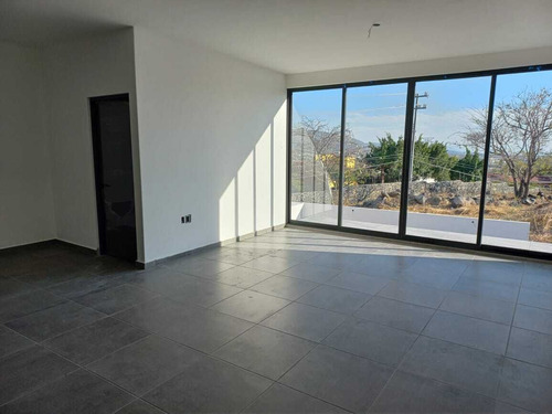 Estrena Casa Con Alberca En Corinto Residencial, Cuernavaca