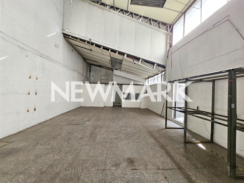 Arriendo Bodega Excelente Ubicación 220m2 Recoleta