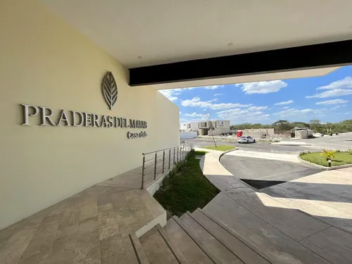 Casa En Venta En Mérida Modelo Ambar Plus En Privada Praderas Del Mayab, Conkal