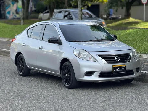 Nissan Versa 1.6 Sense
