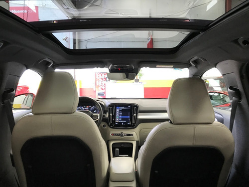 Imagen 13 de 15 de Volvo Xc40 2019 Momentum T5
