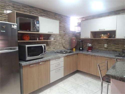 Casa 2 Dormitórios Com 198 M² - 28-im420909