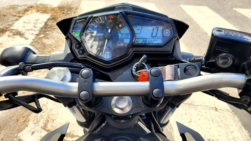 Imagen 3 de 9 de Moto Yamaha Mt03 2017 Negra Mt 03 Caballito Motocicleta