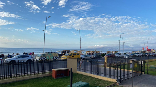 Maravilloso, Amplio, 3d+2b+1e Frente A La Playa, La Serena