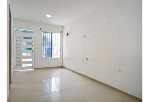 Casa En Venta En Los Almendros, Soledad