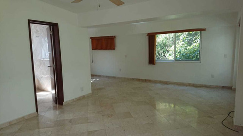 Imagen 8 de 14 de Venta De Casa En Club De Golf Cuernavaca