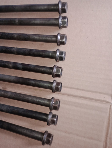 Tornillo Cabeza De Motor Honda Acord 96 2.2l (Usado)