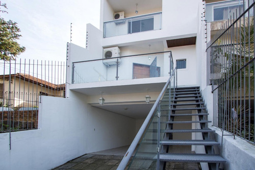Casa Em Cavalhada Com 3 Dormitórios - Lu429078