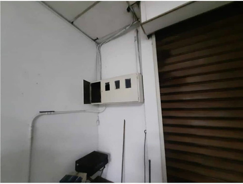 Imagen 7 de 11 de Alquilo Local En Catia Pb Puerta A Calle