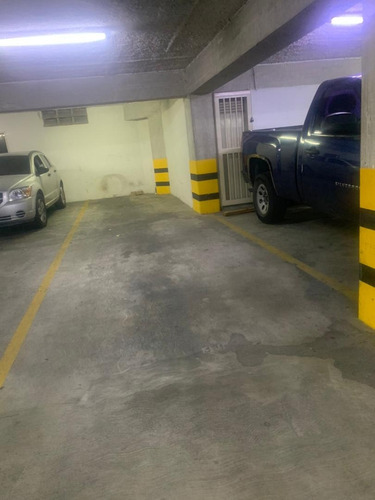 Vendo Comodo Apartamento En Lomas De Prado Del Este 2h/2b/2pe/1m