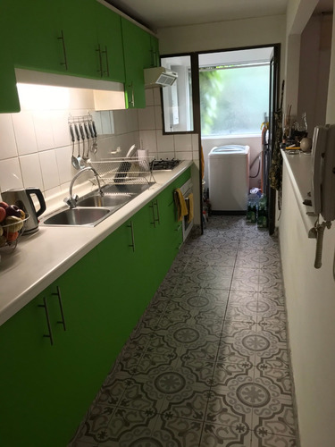 Moderno Departamento En Sector De Ñuñoa , Cercano A Metro.