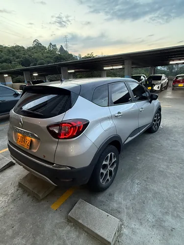 Renault Captur 2.0 Intens Automática