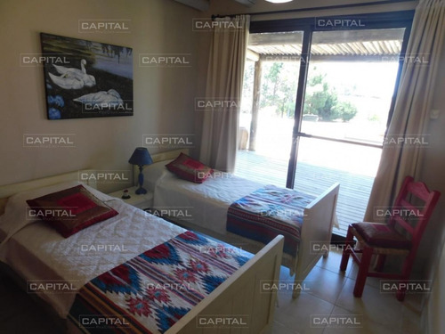 Casa En Barrio Privado El Quijote Punta Del Este- Ref: 25382