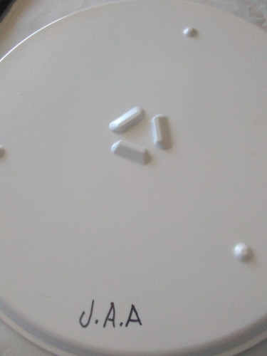 Plato Para Microondas De 36 Cent. Codigo J.a.a. (Usado)