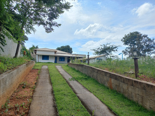 Excelente Casa No Condomínio Vale Verde Em Funilândia