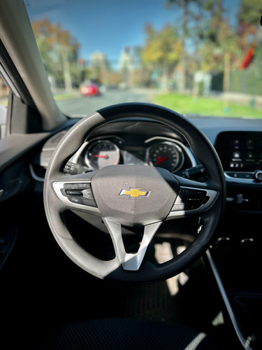 Chevrolet Onix Sedan lt