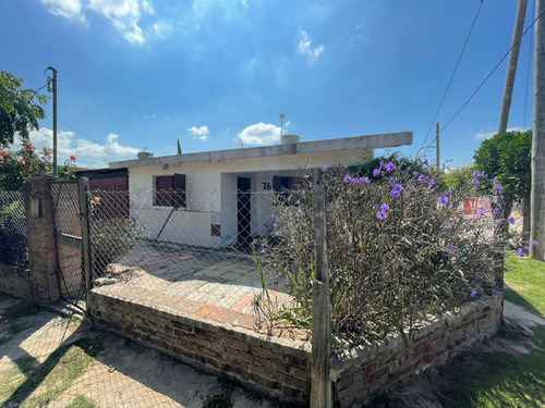 Venta Casa Zona Sur 340 Metros. 3 Dormitorios