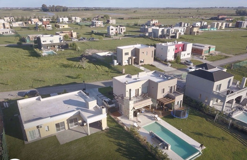 Imagen 10 de 10 de Casa Barrio Los Talas Canning Amplio Confort Pileta 5 Amb