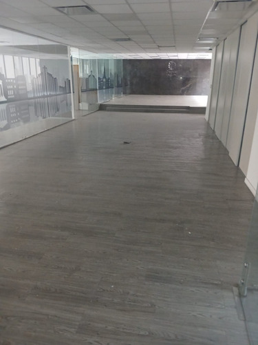 Piso De Oficinas En Torre Listo Para Ocupar