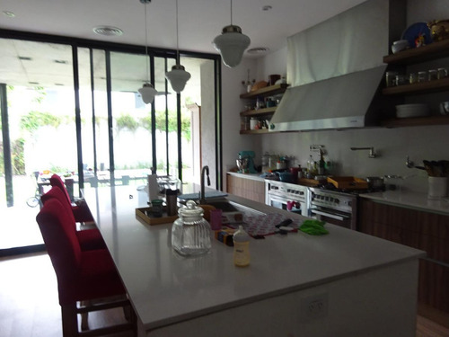 Imagen 10 de 30 de Casa En Venta 3/4 Dormitorios - Las Lomas-jockey. San Isidro