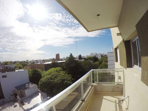 Imagen 2 de 16 de Venta De Departamento 2 Dormitorios, La Plata