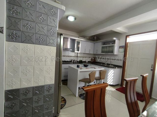 Imagen 19 de 29 de Hermoso Townhouse En Mañongo Naguanagua, El Inmueble Cuenta Con Planta Electrica 100%, Pozo De Agua, 3 Habitaciones, 3 Baños, 2 Puestos De Estacionamiento, Se Vende Semi Amoblado