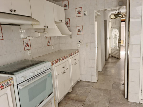 Imagen 9 de 14 de Casa Ideal Para Oficina En Venta En Carretas Qro