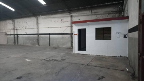Imagen 3 de 9 de Se Vende Galpón Muy Buena Ubicación Zona Sur Rosario