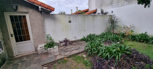 Venta Palomar Centro Chalet 4 Amb 2 Baños Lote 537m2 F: 9518