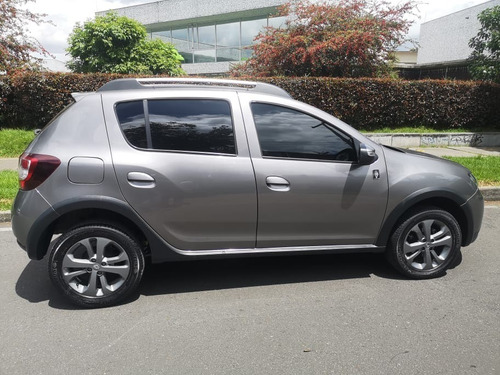 Renault Stepway 2020 1.6 Dynamique / Intens Automática