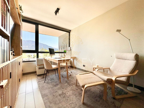 Departamento Duplex En Venta De 3 Dorm. En Vitacura