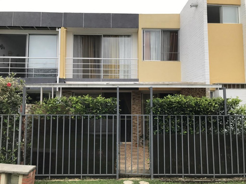 Casa En Venta En Jamundi El Castillo