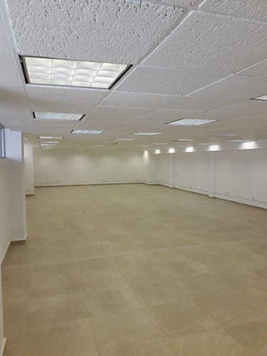 Imagen 1 de 5 de Disponible 166 M2 De Oficinas En Conjunto Con Vigilancia