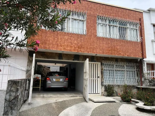 Casa En Venta En Templete. Cod V11437