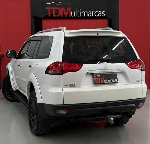 Mitsubishi Pajero Pajero HPE 3.2 4x4 T.I. Dies. 5p Aut.